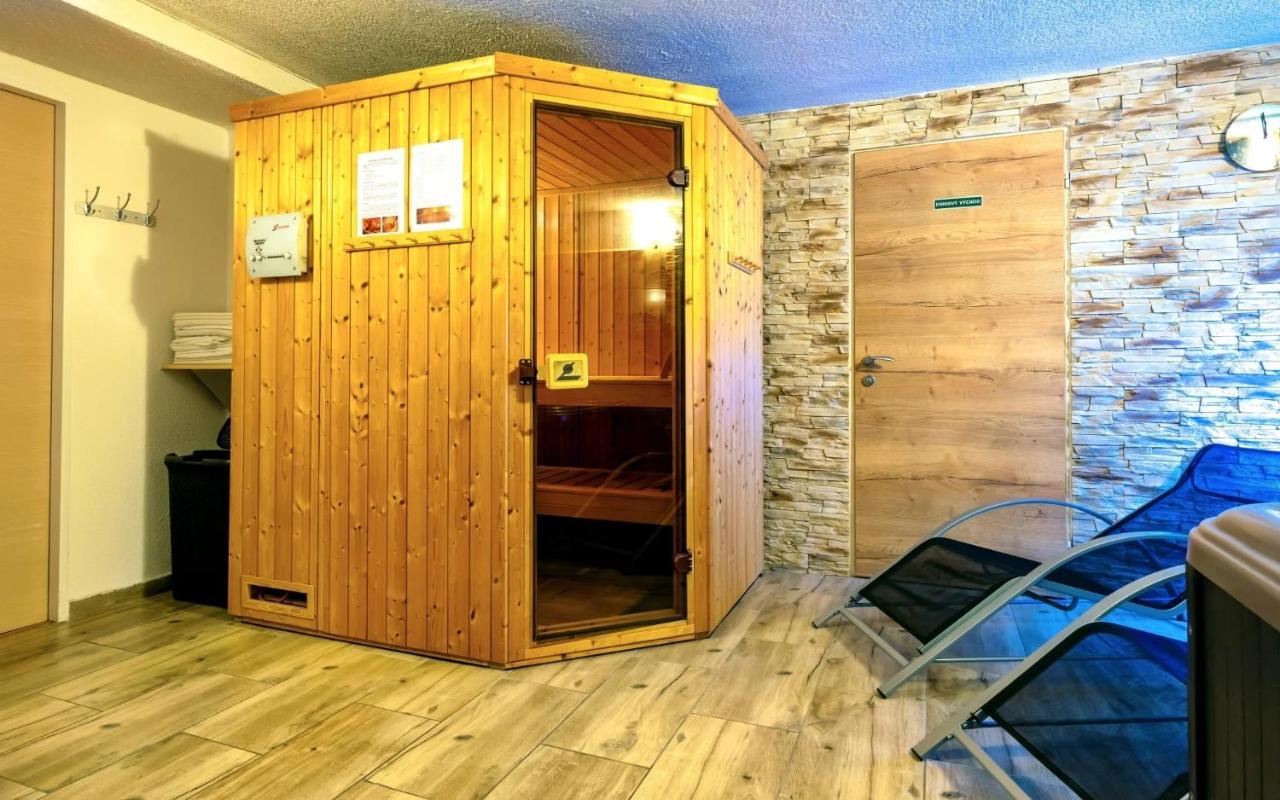 Hotel Stara Skola Na Sumave Hořice na Šumavě 외부 사진
